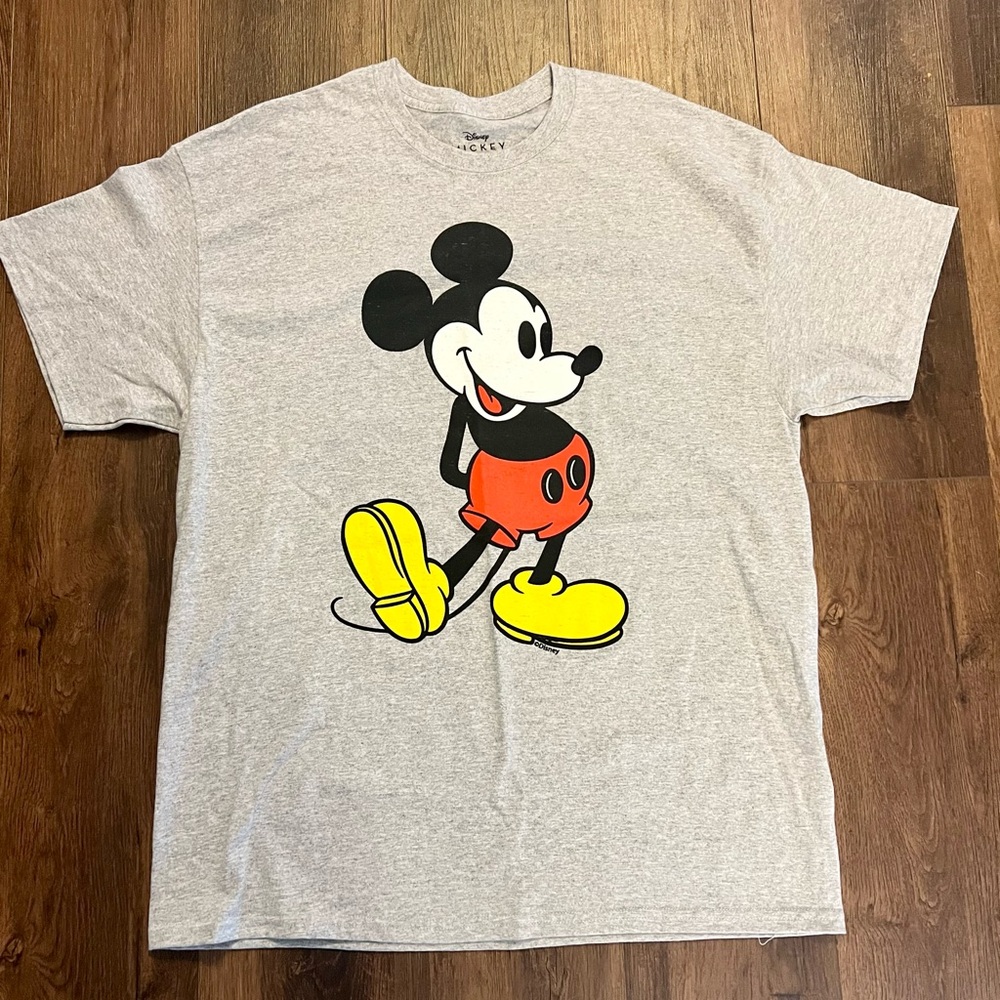 Disney Mickey Mouse Short Sleeved Heather Gray Distressed Print XL Shirt Unisex